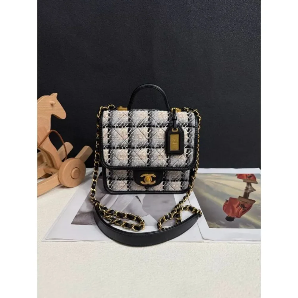 Chanel Women Pre-Loved Bag Very Good Condition